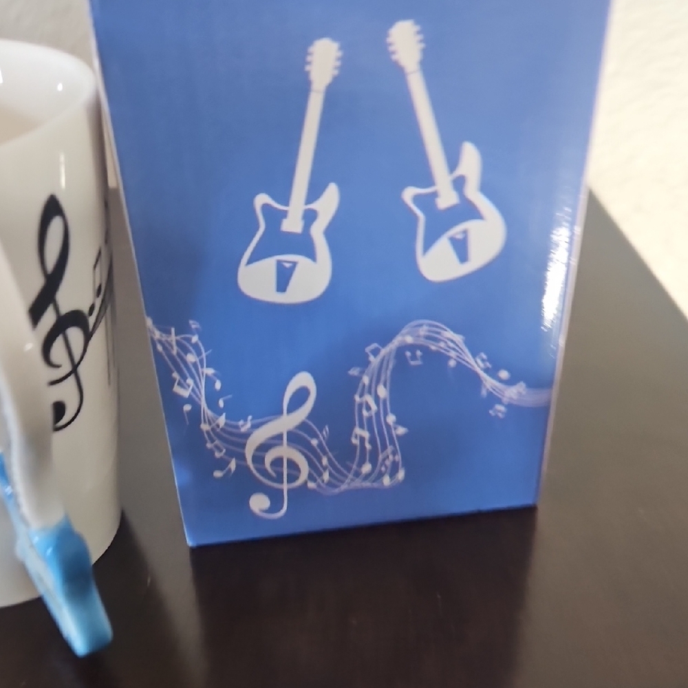 LanHong Music Lover Mug with Saxophone Handle - Picture 5 of 12